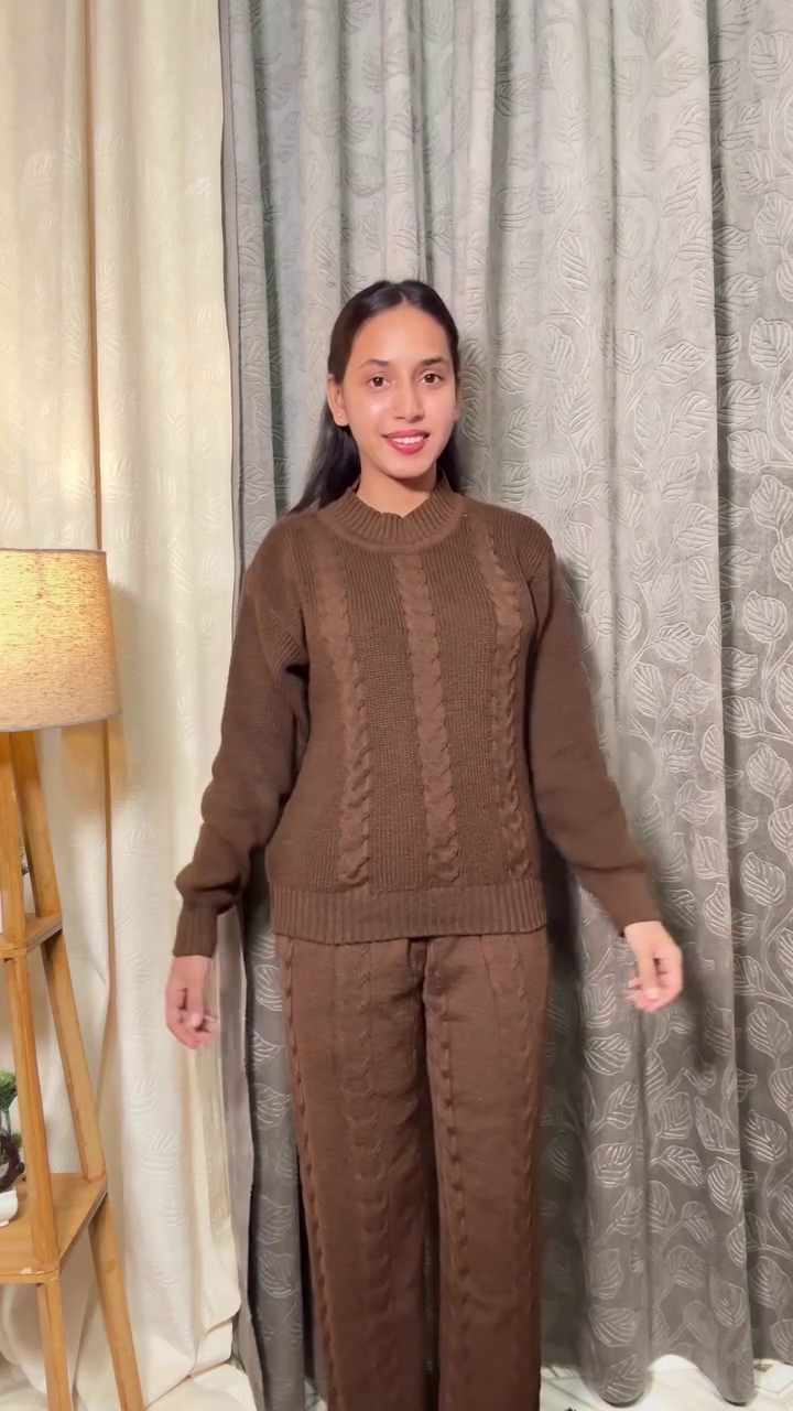 Women’s Chunky Knit Striped Sweater — Cozy Oversized Pullover for All Seasons