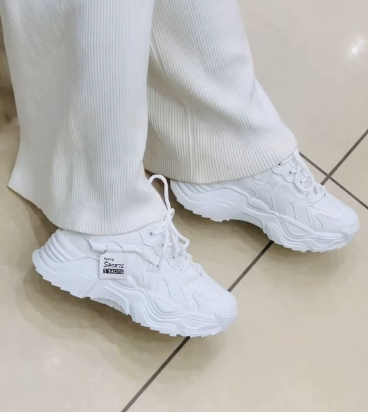 ✨ Step in Style: GIFLY Parsha Women’s Sneakers – Where Comfort Meets Fashion 👟💖