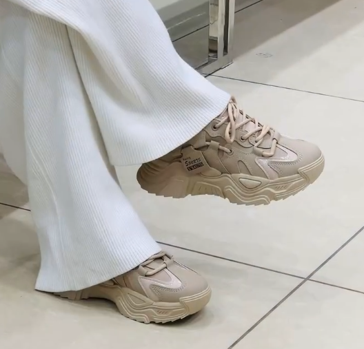 ✨ Step in Style: GIFLY Parsha Women’s Sneakers – Where Comfort Meets Fashion 👟💖