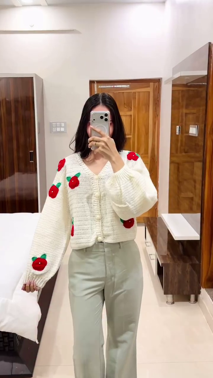 ANINE BING Women’s Rhodes Cardigan – Effortless Elegance Meets Cozy Comfort