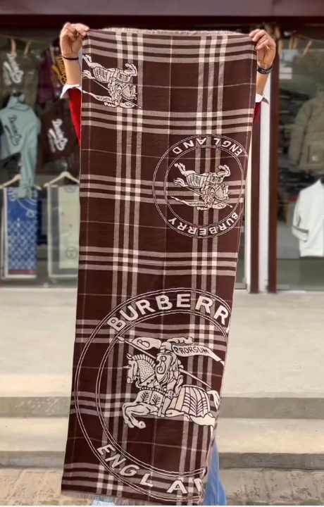 Hermès Large "H" Monogram Scarf/Shawl – Timeless Luxury in Black and Beige