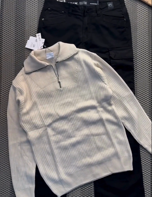 🛠️ Rugged & Ready: Men’s Utility Jacket, T-Shirt & Cargo Pants Outfit 👕🧥