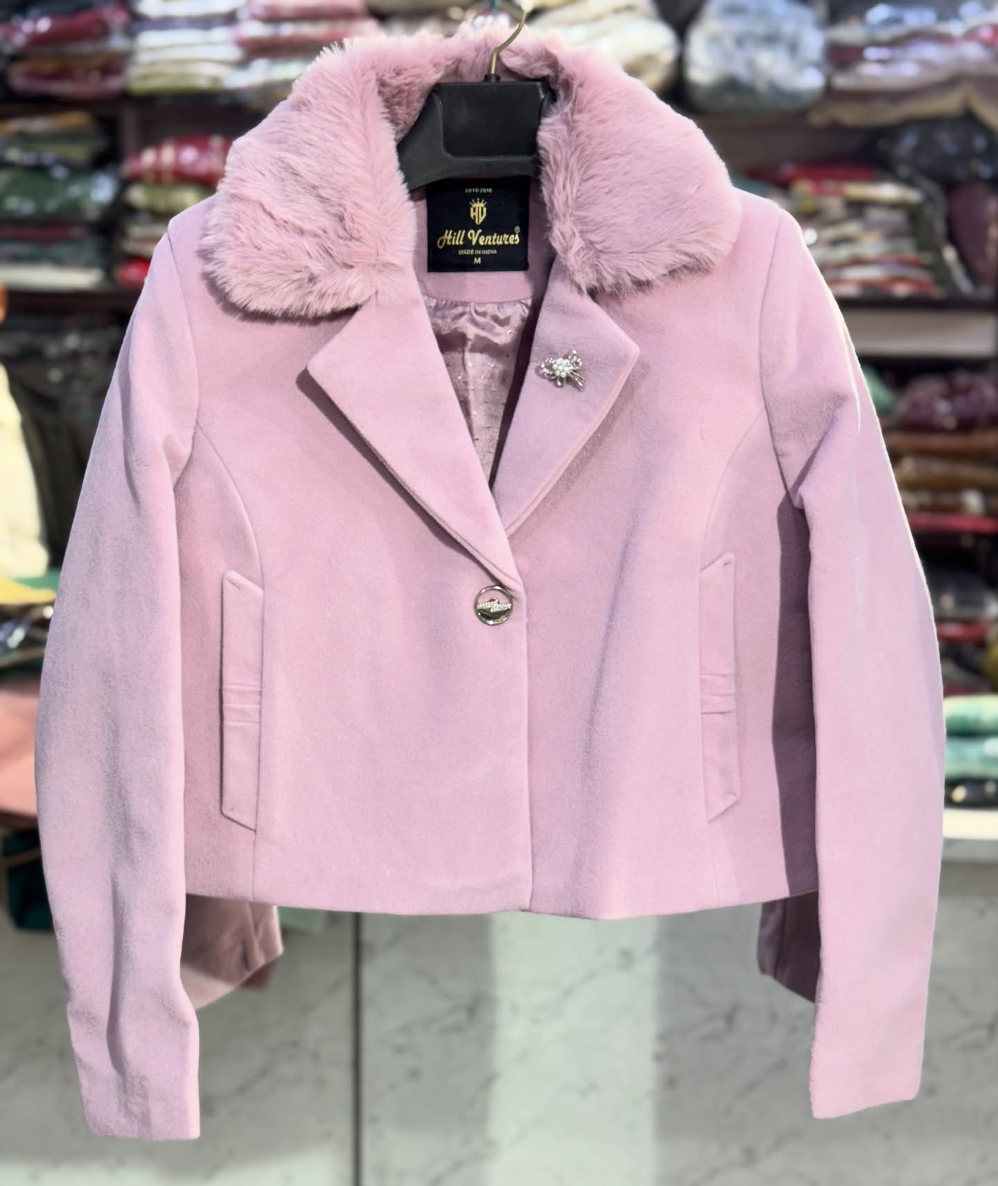 Luxurious Winter Chic: Maroon Velvet Cropped Jacket with Faux Fur Collar