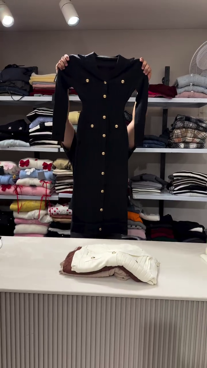 Classy & Timeless: Black Bodycon Button Dress with Golden Detailing – Elegant Winter Must-Have