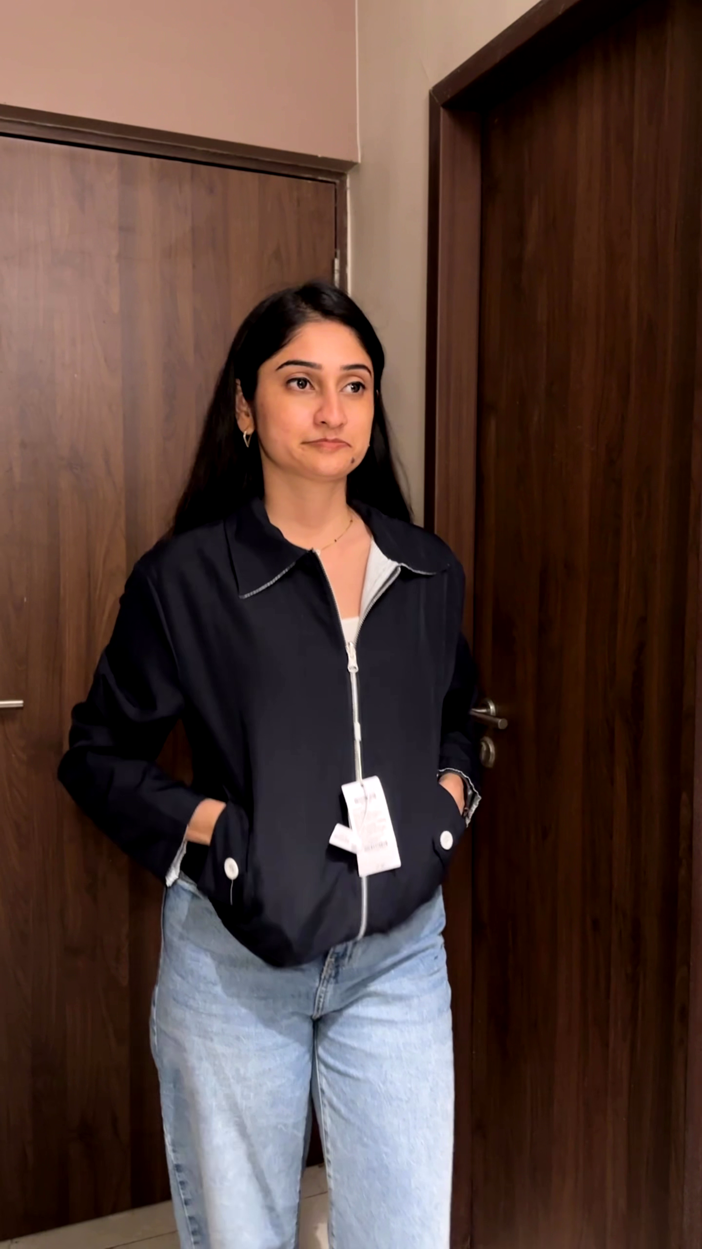 Sporty Chic Essential: Cream & Red Zip-Up Windbreaker Jacket for Effortless Everyday Style