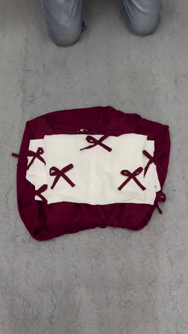 ❤️ Elegant Women’s White Crop Top with Red Bows & Maroon Long Skirt Set ❤️