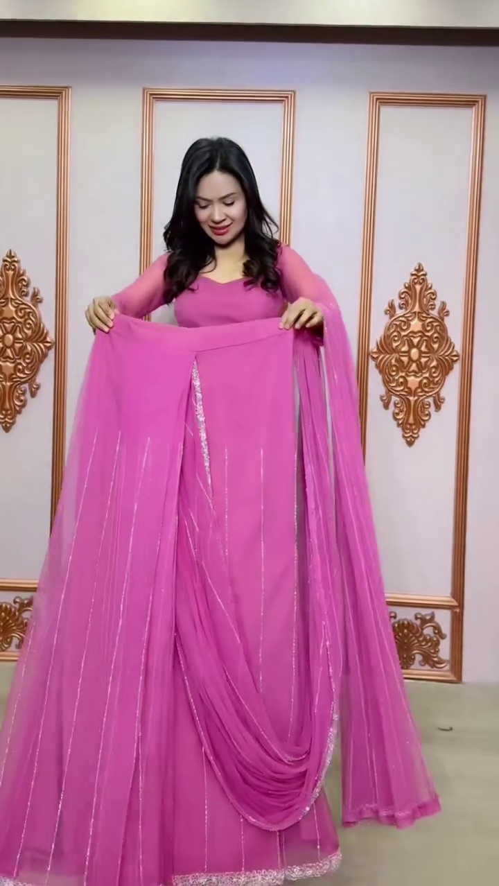 ✨ Effortless Elegance: Ready-to-Wear Pre-Pleated Saree ✨