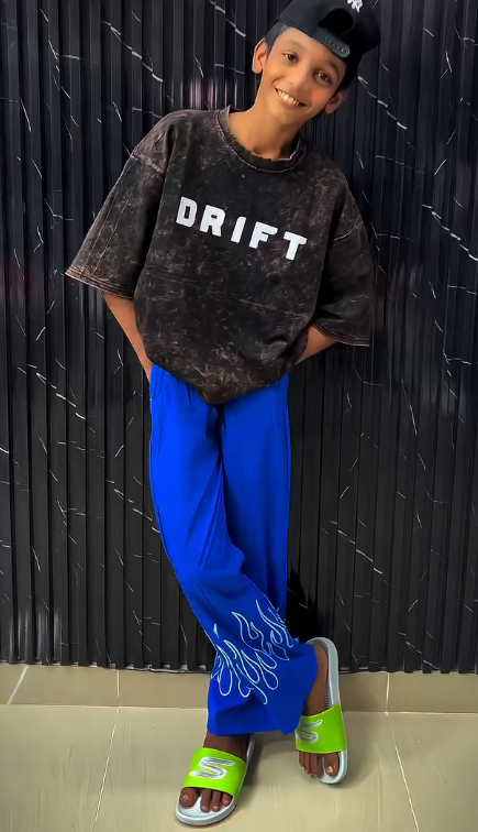 Men’s Solid Track Pants – Everyday Comfort with a Modern Athletic Edge