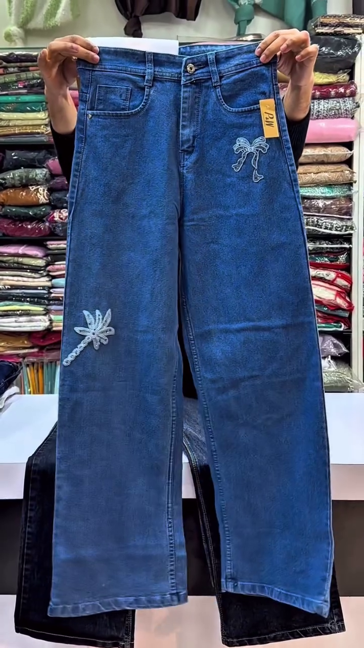 Women’s Blue Wide-Leg Jeans with Rhinestone Heart Embellishments – Bold Style with a Touch of Glam