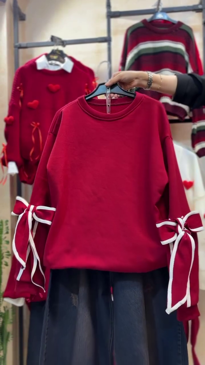 Red & White Striped Turtleneck Pullover Sweater with Jeans Combo – Winter Style Made Effortless