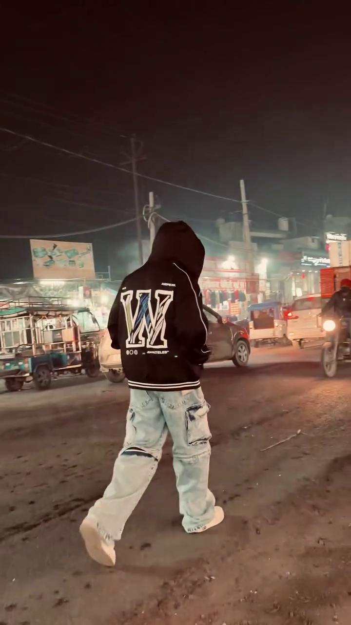 Men’s Light-Wash Baggy Denim Cargo Jeans – Casual Comfort Meets Street Style