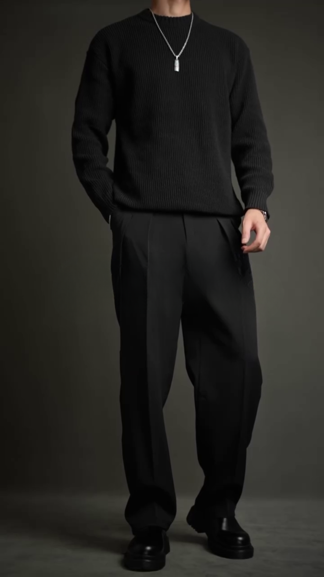 Men’s Sage Green Self-Raglan Knit Pullover Sweater – Cozy & Stylish Casual Wear