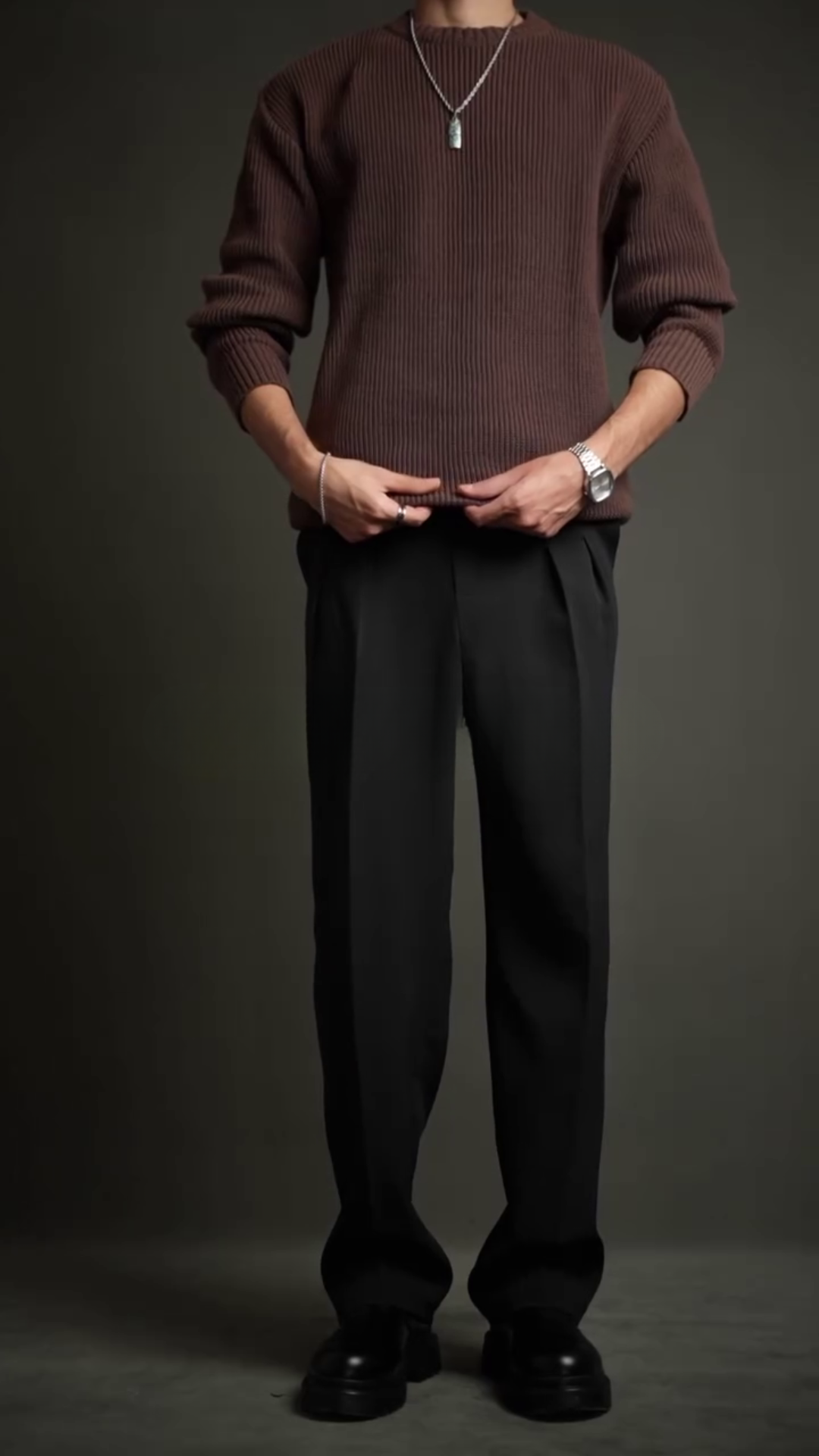 Men’s Sage Green Self-Raglan Knit Pullover Sweater – Cozy & Stylish Casual Wear