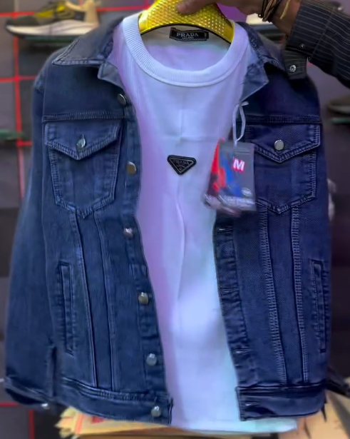 Men’s Dark Blue Denim Jacket – Timeless Casual Outerwear