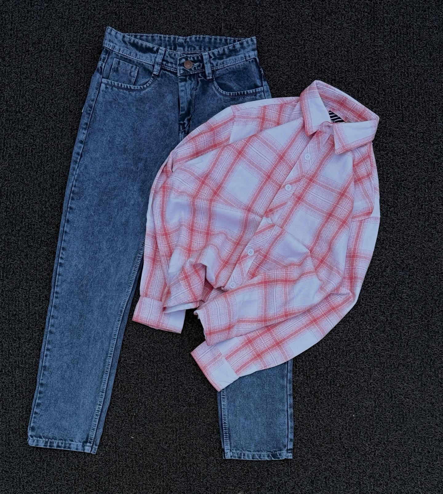 Light Blue Checked Shirt & Black Jeans Combo – Casual Smart Everyday Outfit