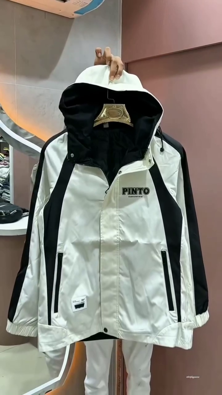 Premium Color-Block Hooded Jacket – Bold Style, All-Season Comfort