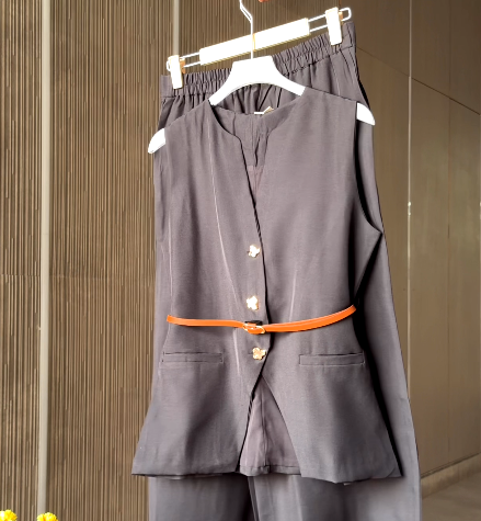 Cream Sleeveless Waistcoat Top with Trouser Combo – Sophisticated Minimalism for Modern Style