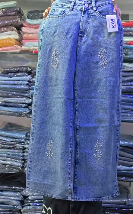 Blue Wide-Leg Jeans – Effortless Comfort with a Bold Silhouette