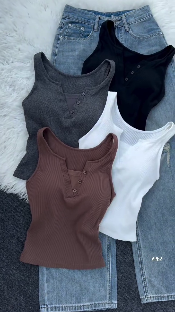 Women’s Button-Down Sleeveless Tank Top – Chic, Breezy, and Versatile