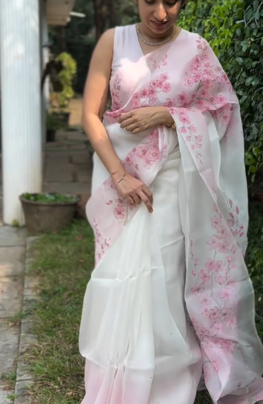 Elegant Floral Organza Saree – Lightweight, Flowing & Perfect for Festive Occasions