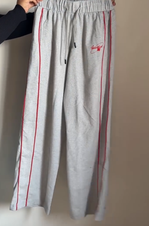 Women’s Pink Striped Relaxed Loose-Fit Parachute Trousers – Comfortable & Trendy Everyday Wear