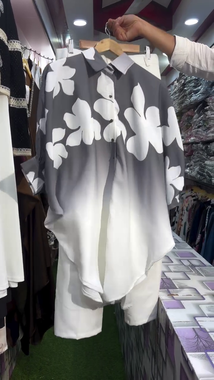 Stylish Co-Ord Set for Women – Trendy Matching Top and Bottom Outfit ✨