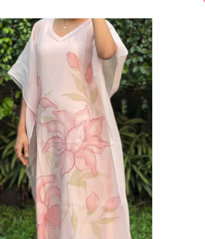 Effortless Elegance in Bloom – Blush Floral Maxi Dress for Women 🌸✨