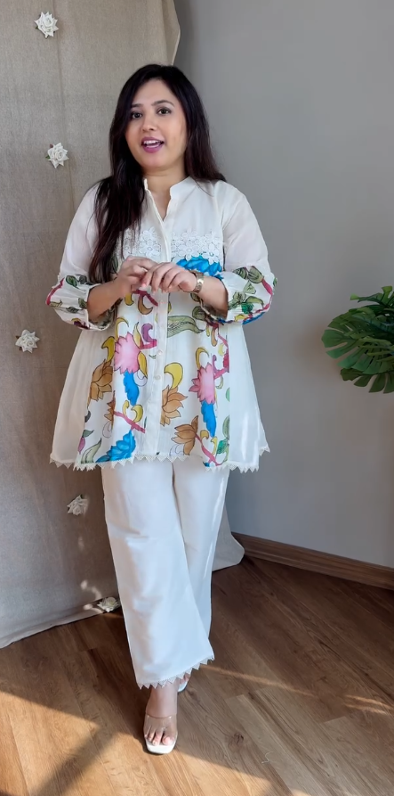 Breezy Elegance: Floral-Printed Mulmul Cotton Co-ord Set