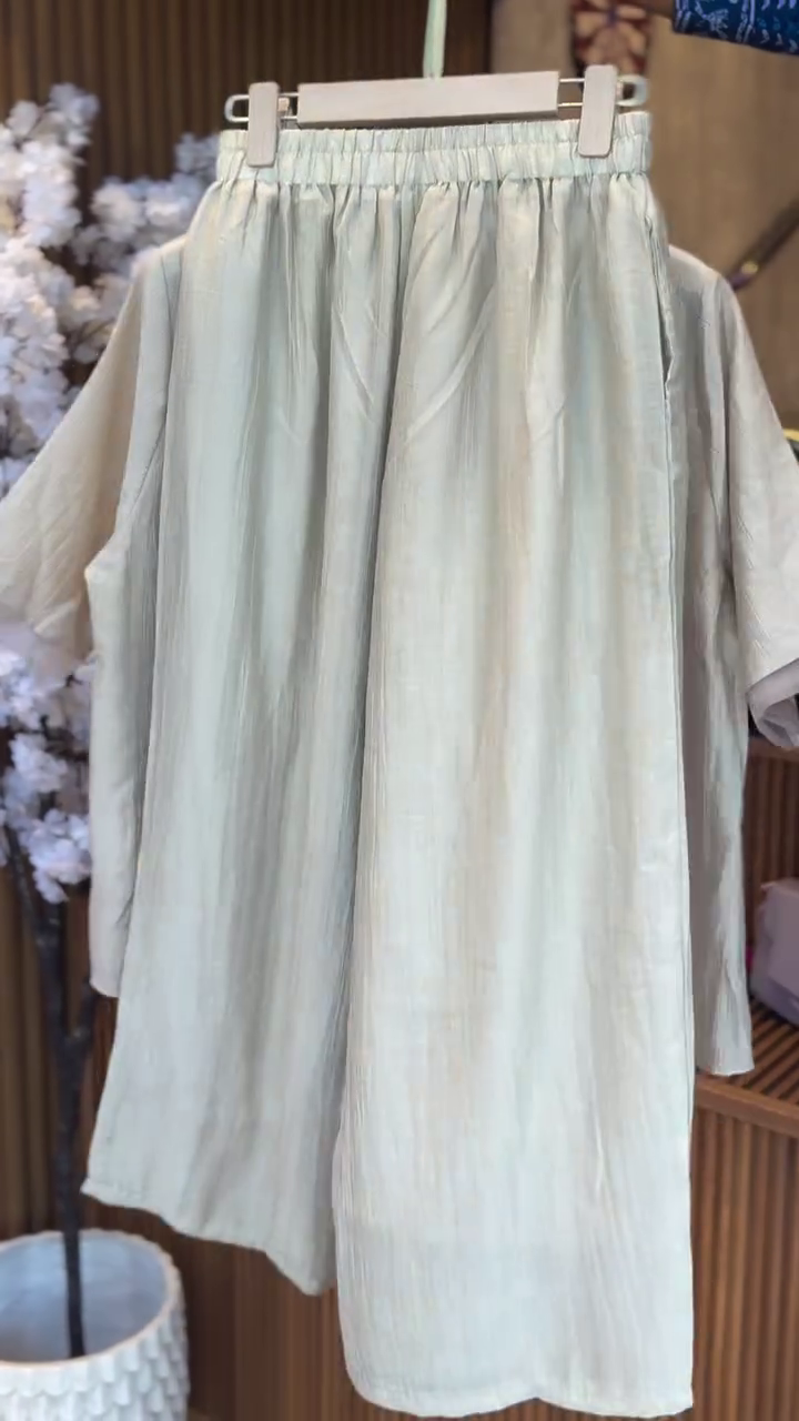 Elegant Harmony: Floral Line-Art Embroidered Two-Piece Set