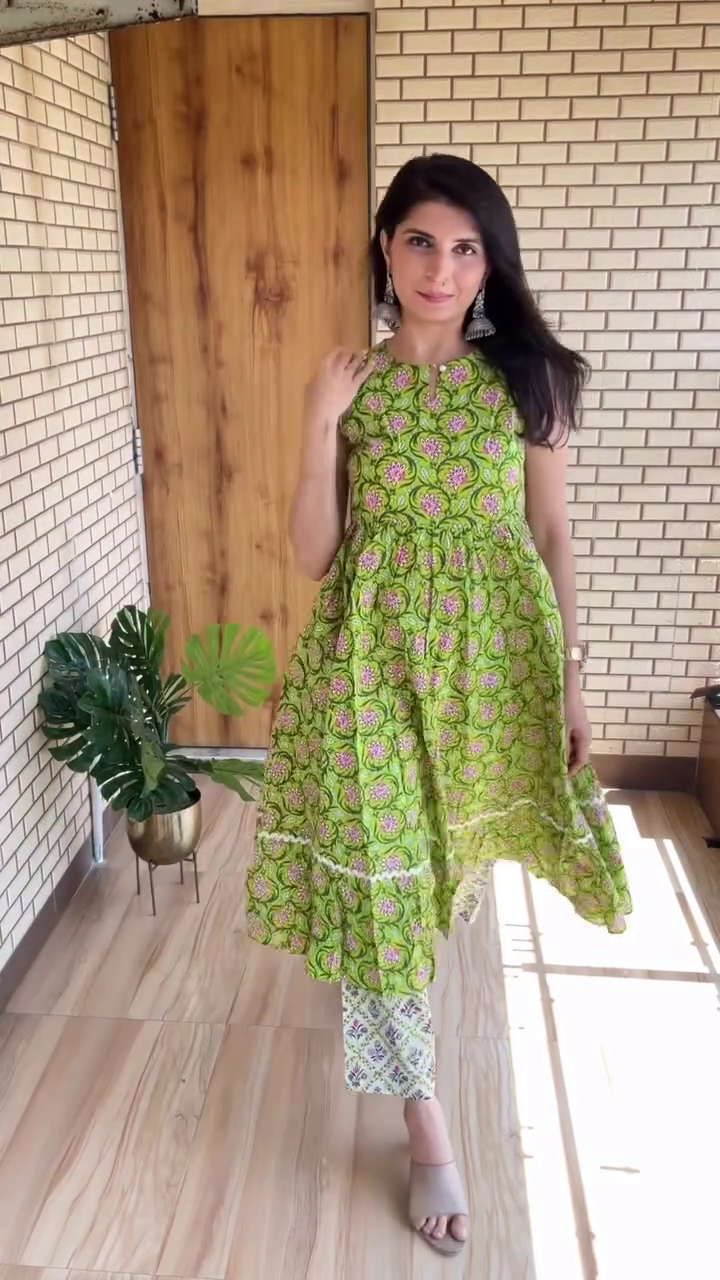 Grace in Every Step: Mint Green Floral Printed Flared Kurta Set