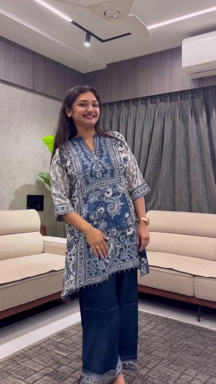 Elegant Ethnic Charm: Maroon & Dark Teal Women’s Co-Ord Set with Embroidered Kurta