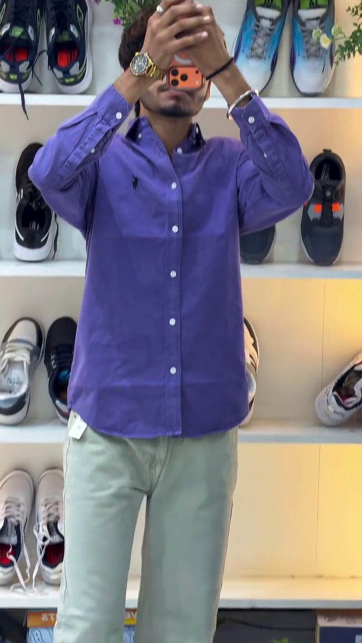 Classic Elegance: Purple Regular-Fit Solid Long-Sleeve Shirt