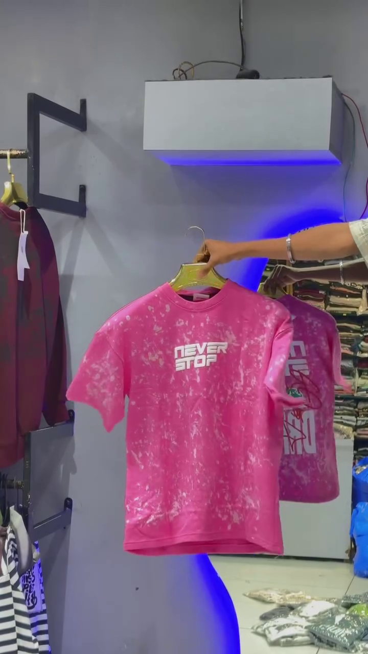 Urban Edge Essential: Black Acid Wash Oversized T-Shirt