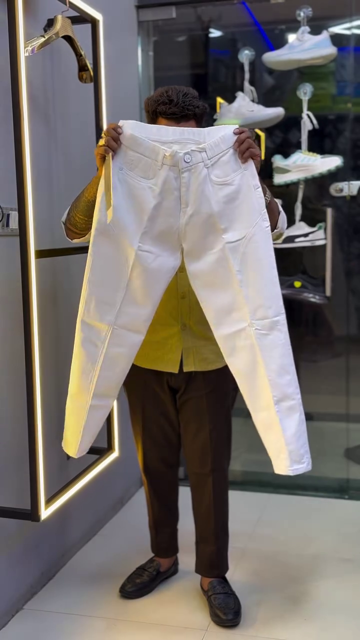 Effortless Versatility: Men’s Beige Imported “Surgery” Jeans