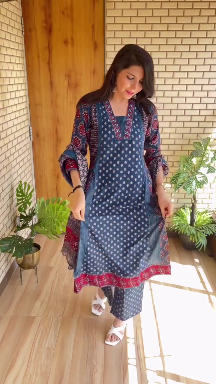 Graceful Charm: White & Pink Floral A-Line Anarkali Kurta Set in Pure Cotton