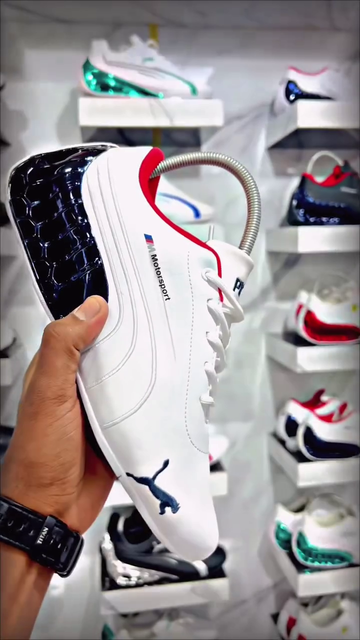 Sleek & Sporty: Unisex BMW MMS Neo Cat White Sneakers