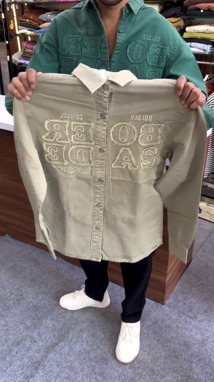 Effortless Style: Men’s Brown Long-Sleeve Casual Shirt