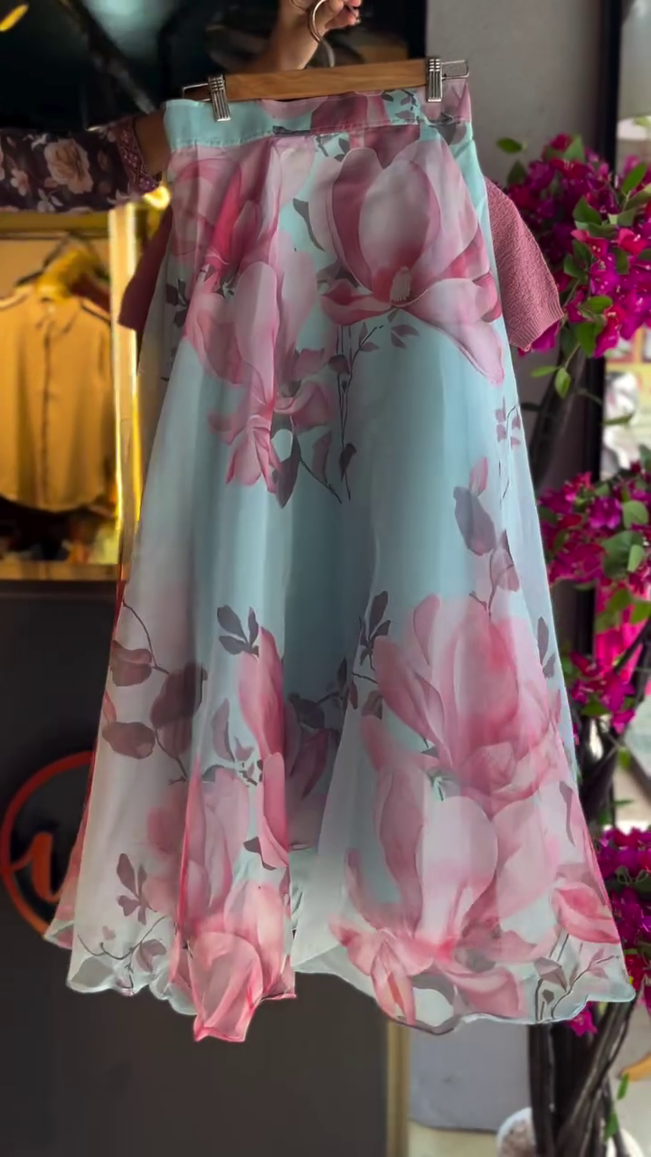 Feminine Charm: Pink Crop Top with Floral Organza Skirt