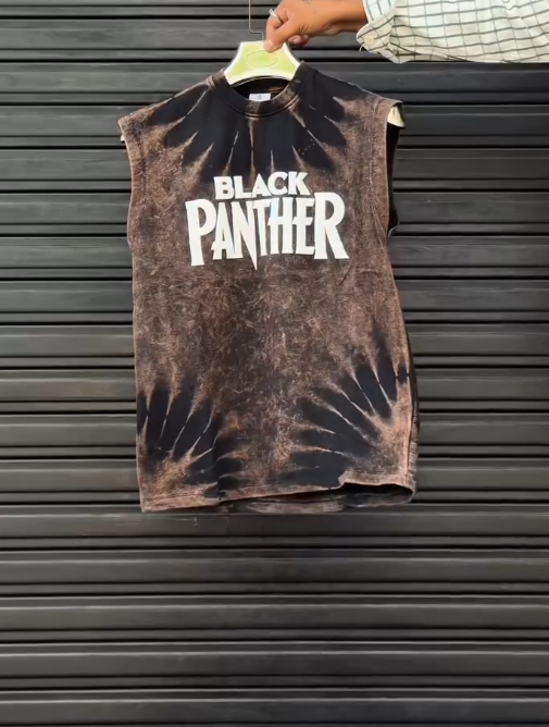 Edgy Streetwear: Black Sleeveless T-Shirt with Gothic Graphic Neckline