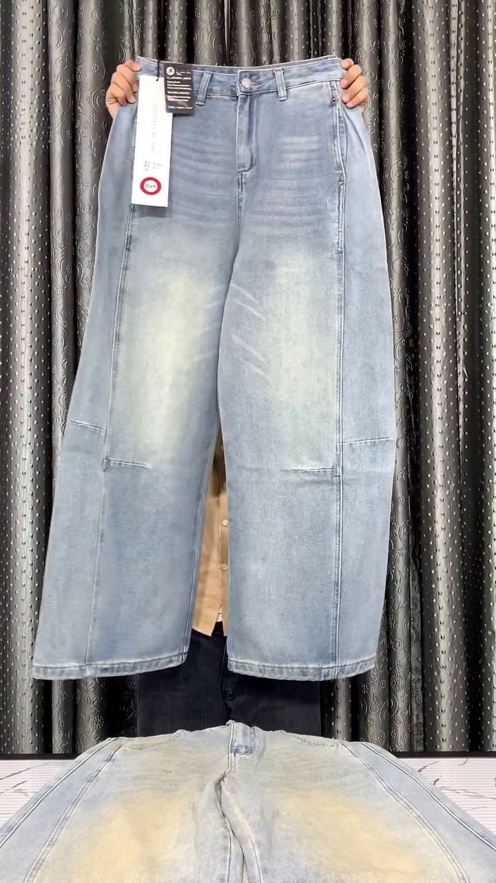 Playful Street Style: Women’s Light-Wash Wide-Leg Denim Jeans with Disney Cartoon Prints