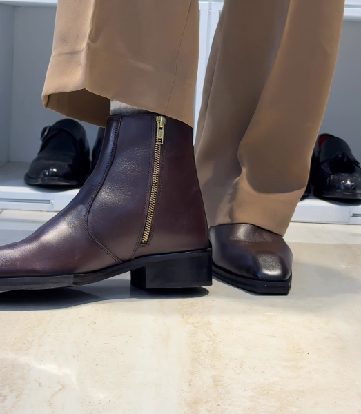 Timeless Style: Men’s Brown Leather Chelsea Boots for Classic Sophistication