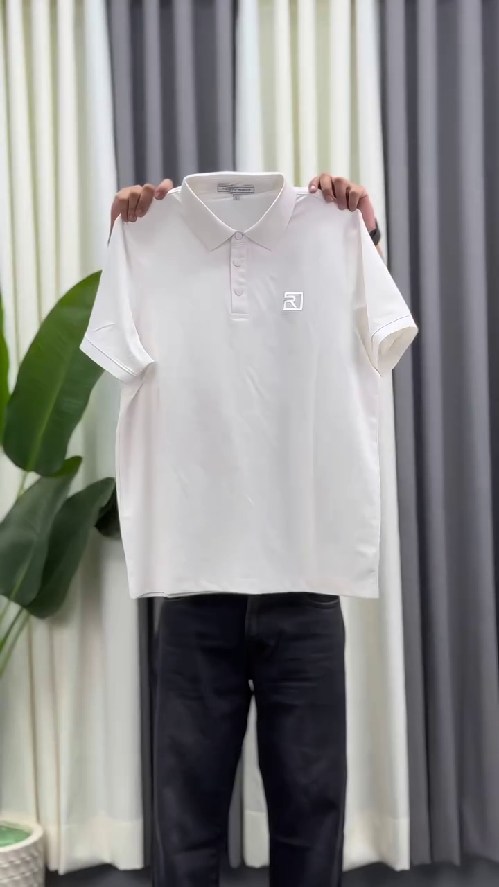 Essential Style: Classic Black Polo T-Shirt for Men