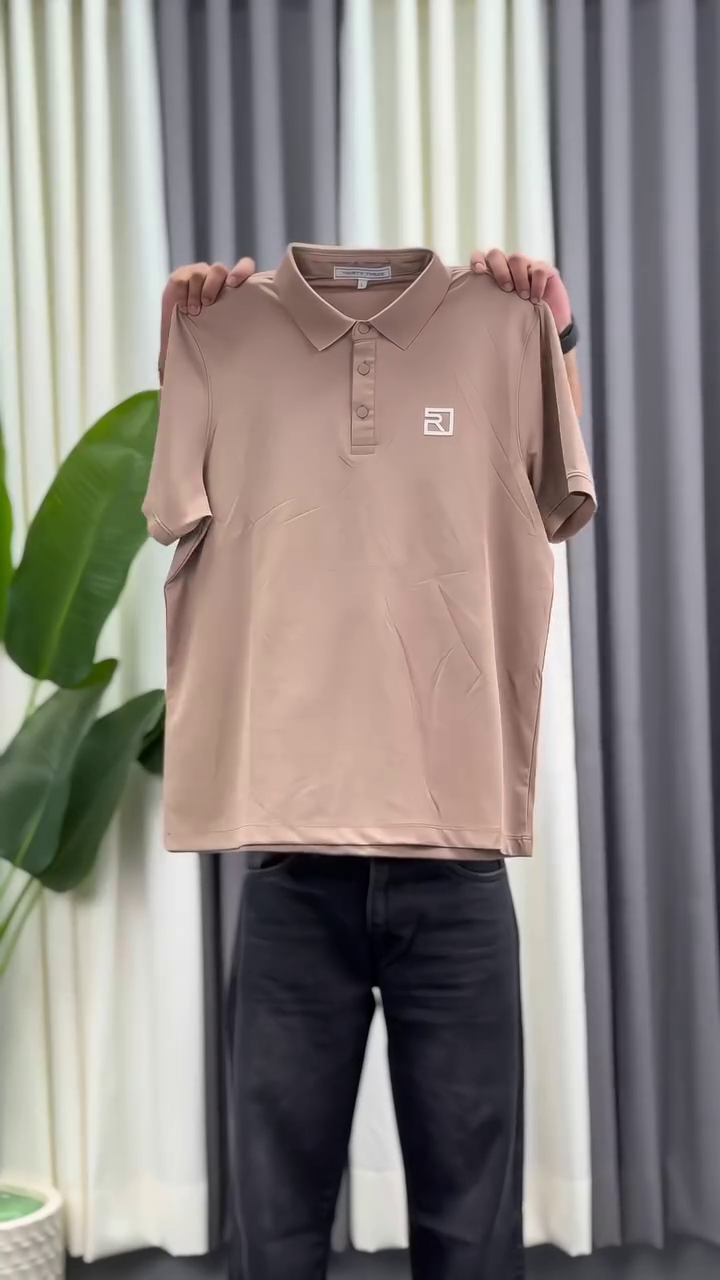 Essential Style: Classic Black Polo T-Shirt for Men