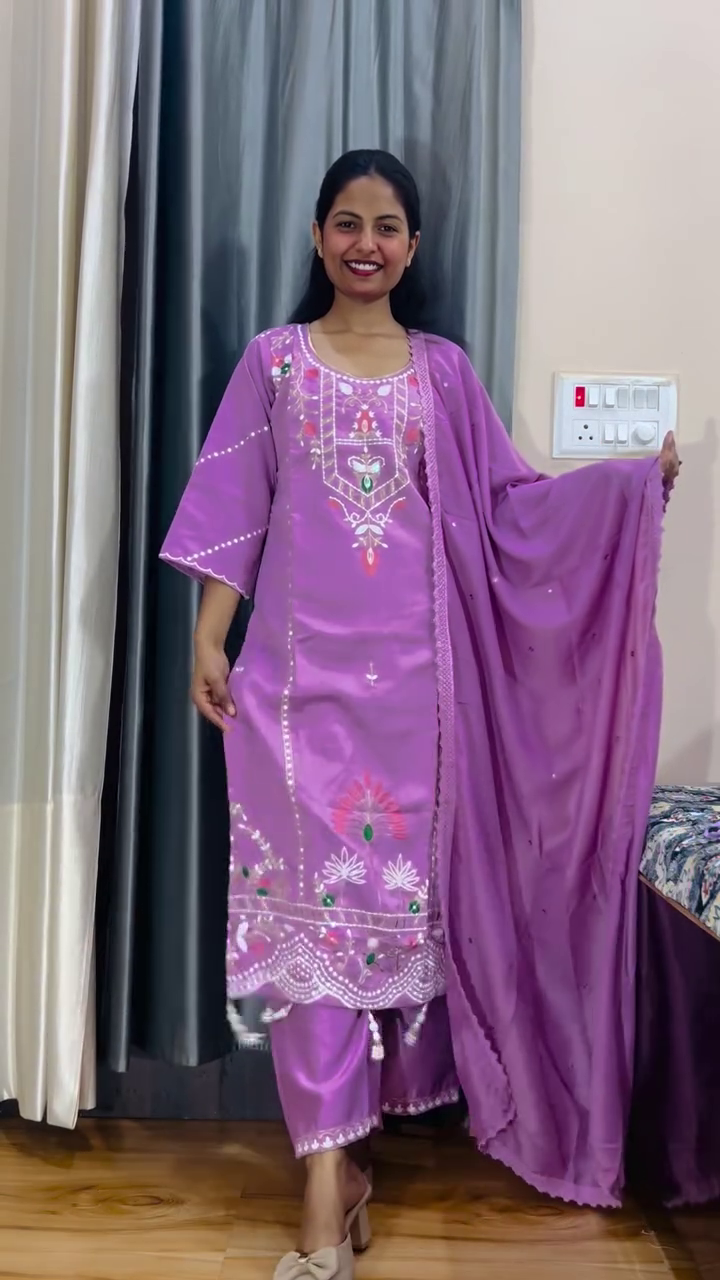 Soft Elegance Redefined: Light Pink Straight Kurta Set with Floral Embroidery & Pockets