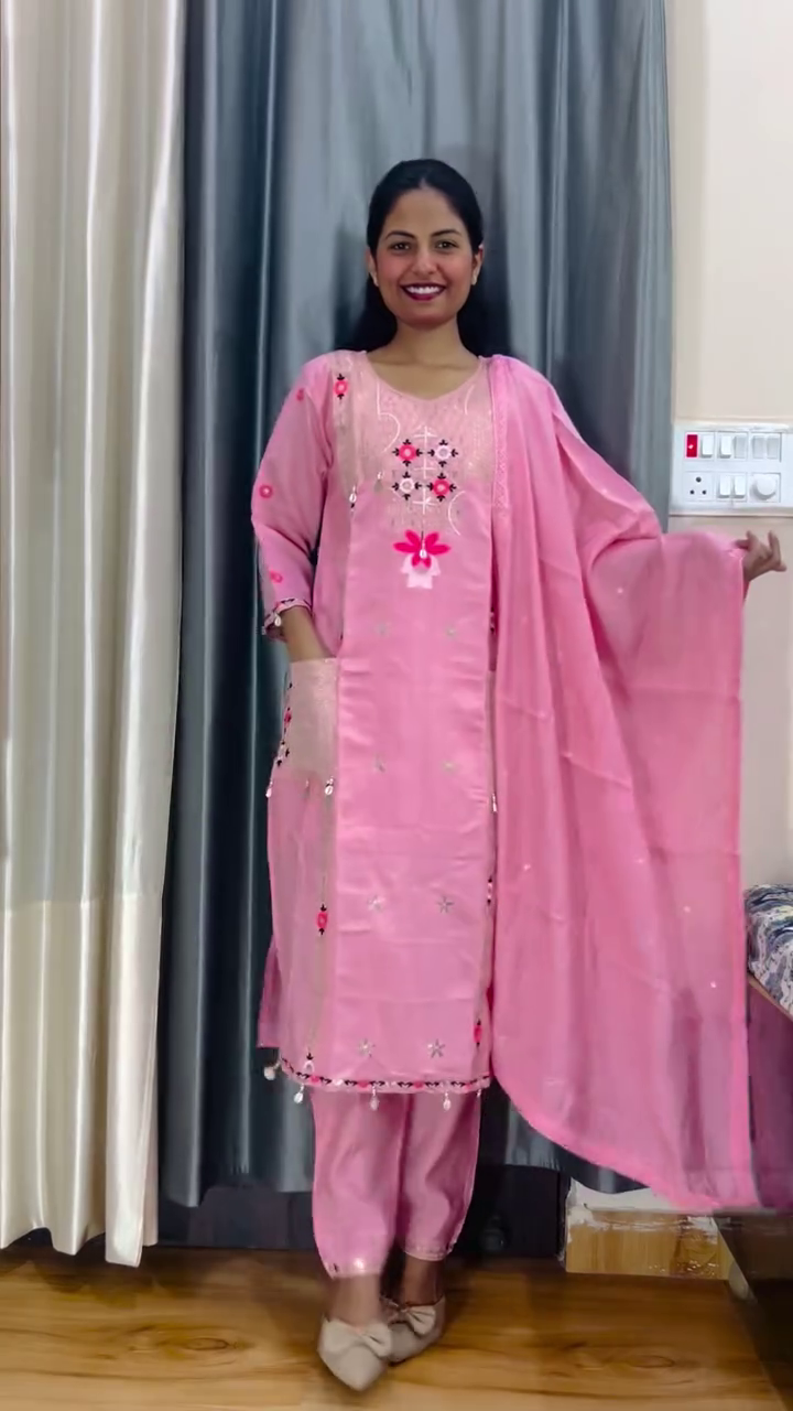 Soft Elegance Redefined: Light Pink Straight Kurta Set with Floral Embroidery & Pockets